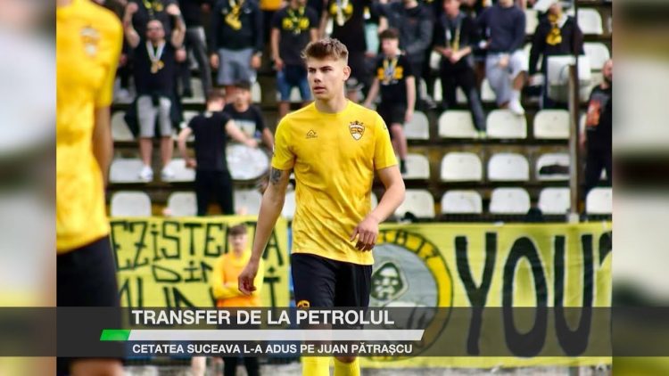 Juan Pătrașcu în echipamentul Petrolului Ploiești, pe terenul de joc, înainte de transferul la Cetatea Suceava.